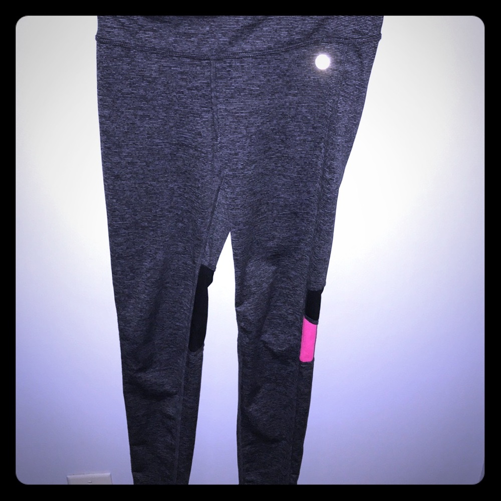 Athletic leggings